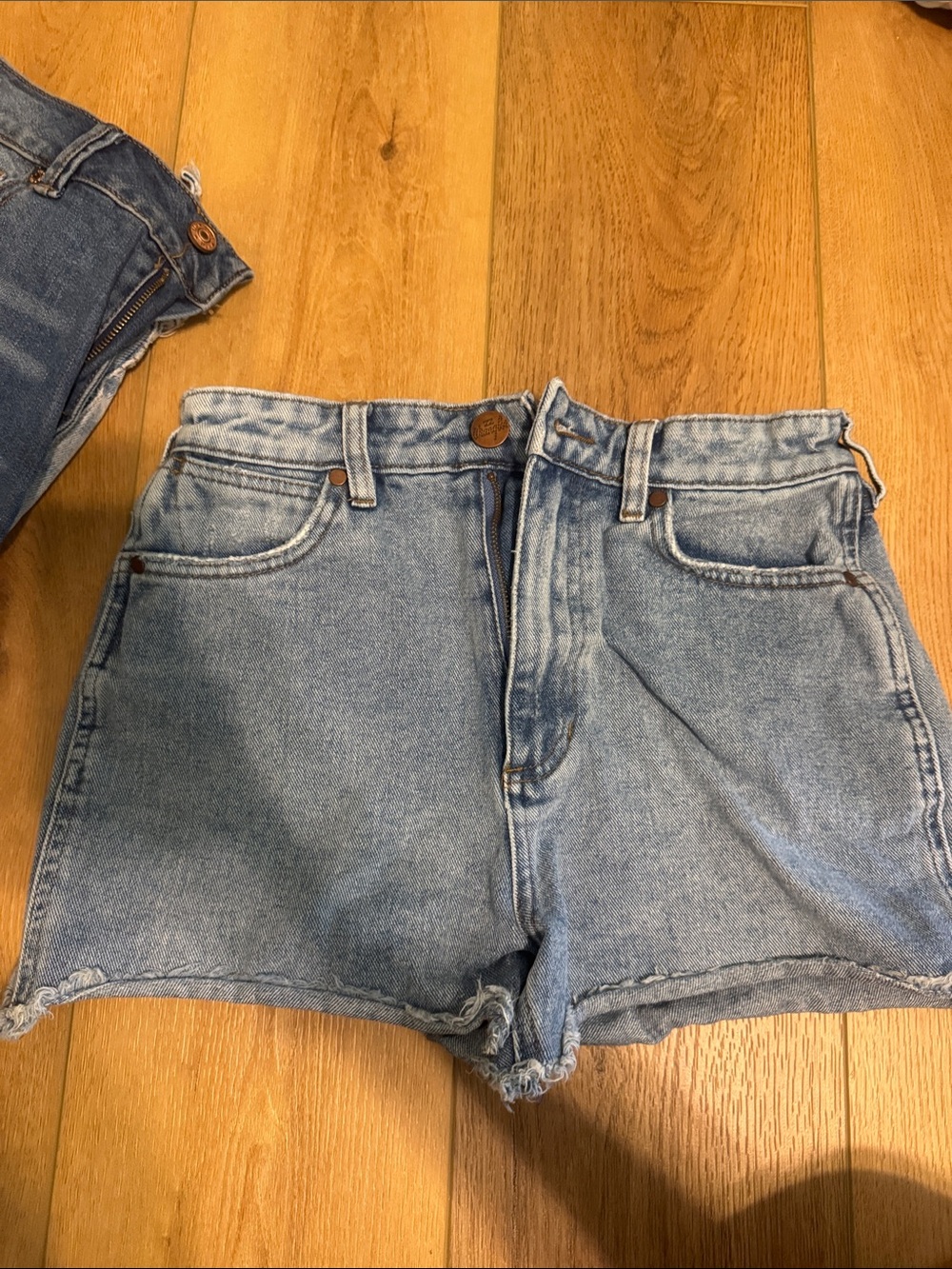 Wrangler Billabong High-Waist Light Blue Denim Shorts
